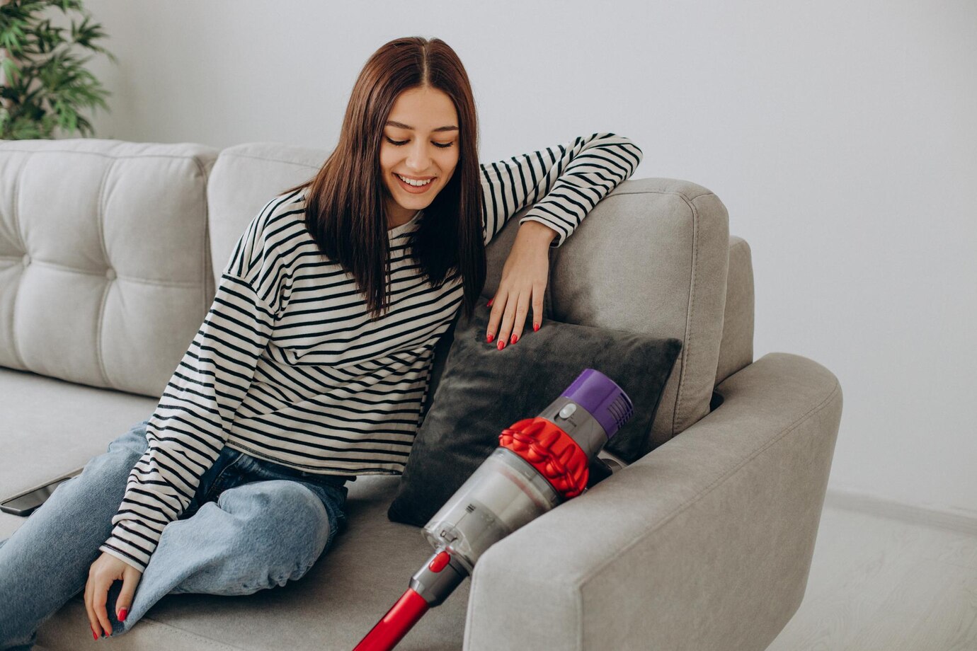 How to Deep Clean Your Vacuum for Better Performance